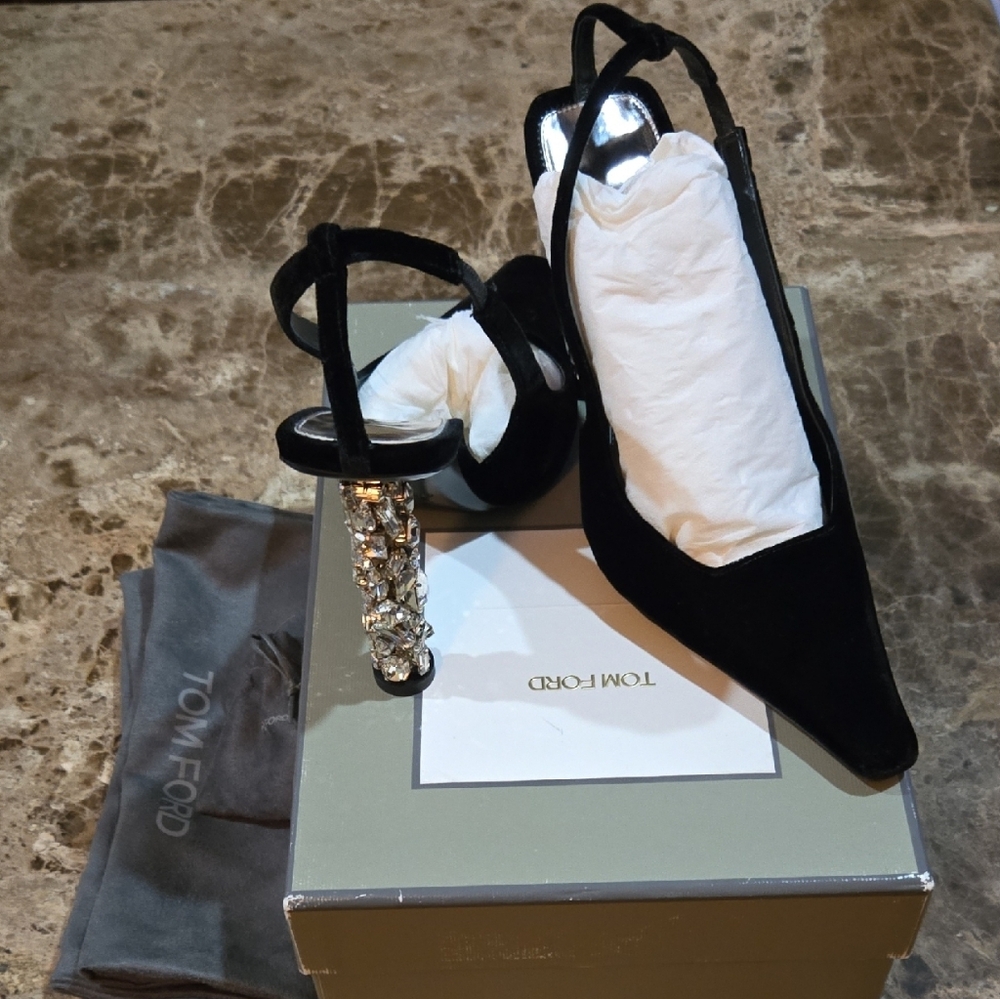 Tom Ford Black Velvet Heels/Pumps Sleek Design Sz39